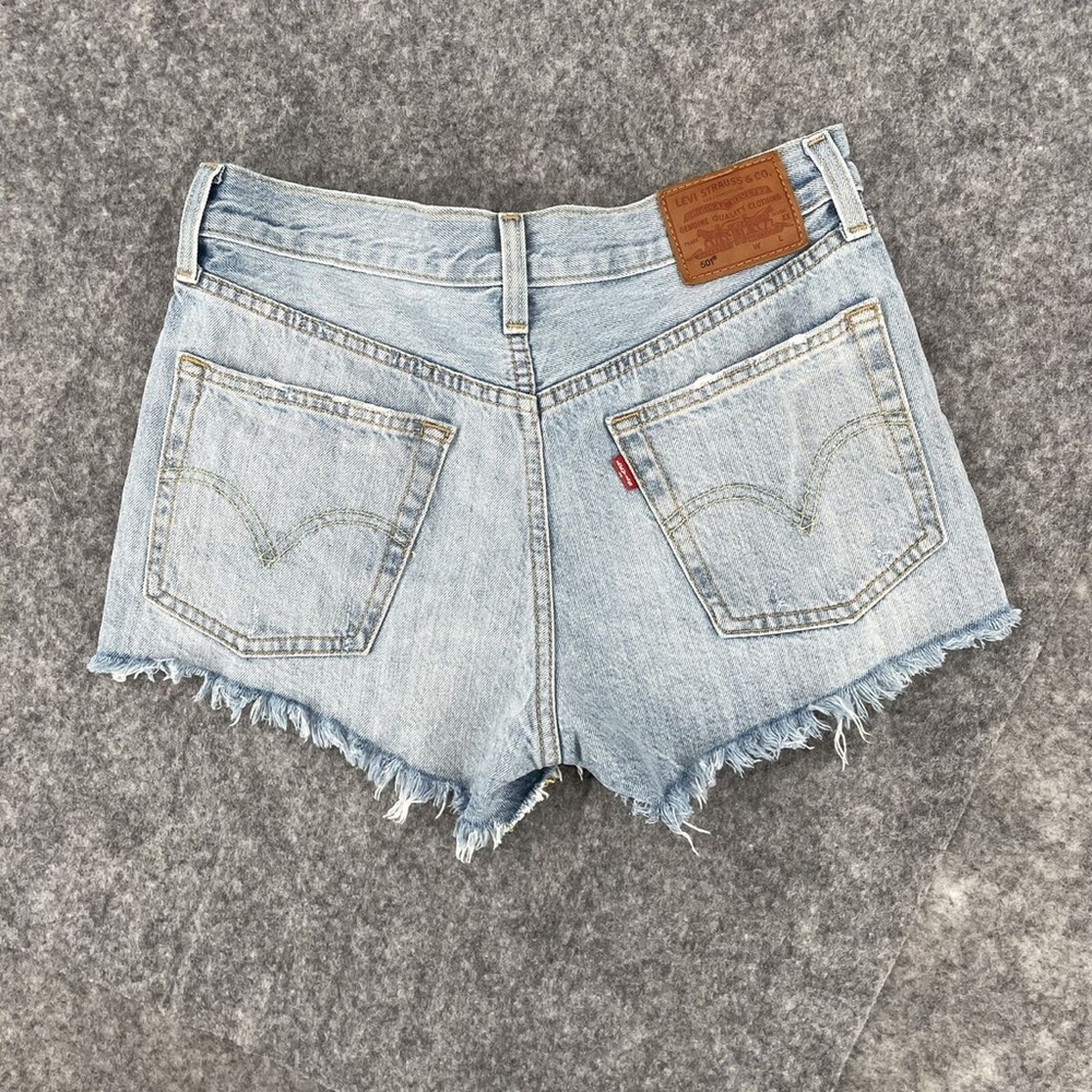 Levi's Women's Light Blue Denim Shorts - Picture 2 of 9
